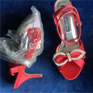 J.Renee Red Heels with Rhinestone Bow NEW